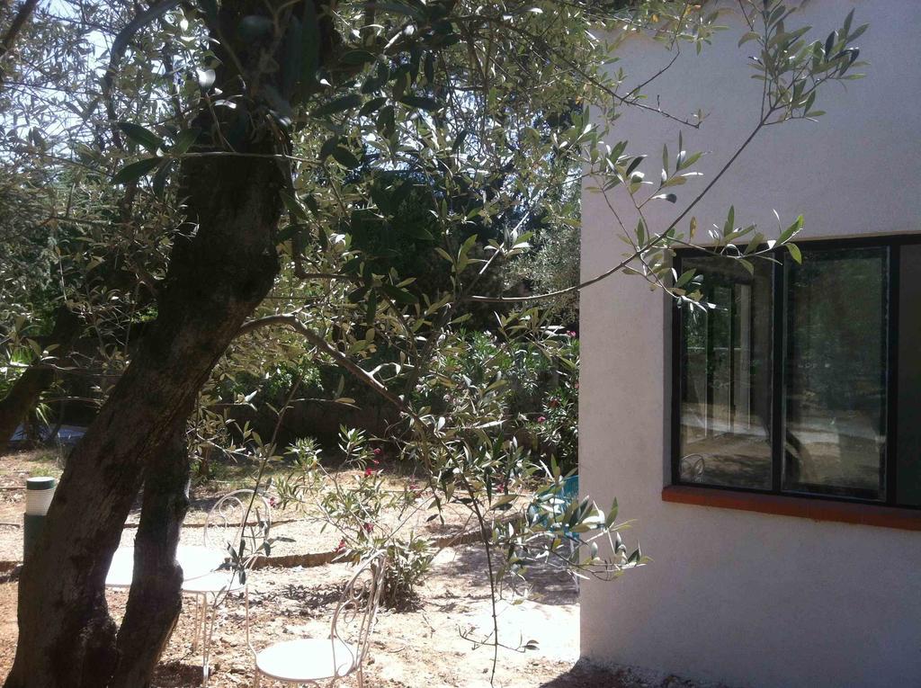 Hotel Du Coté de Chez Soi La Ciotat Habitación foto