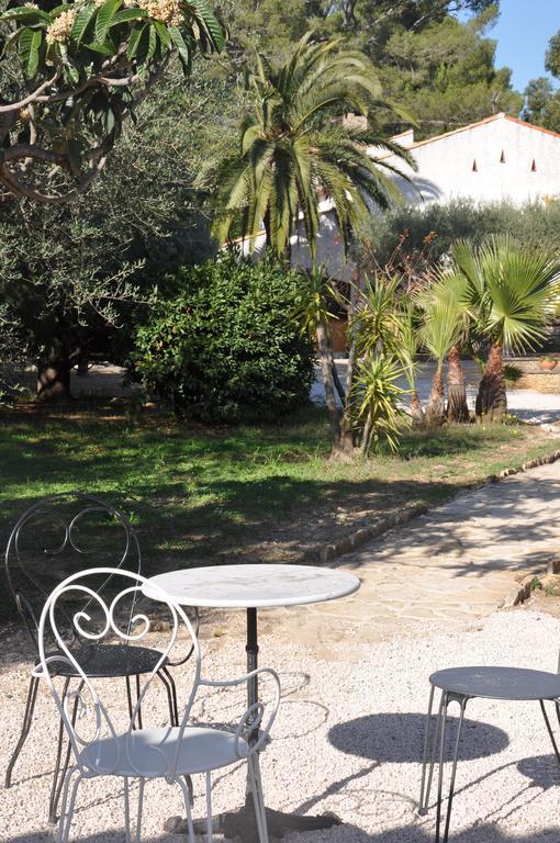 Hotel Du Coté de Chez Soi La Ciotat Habitación foto
